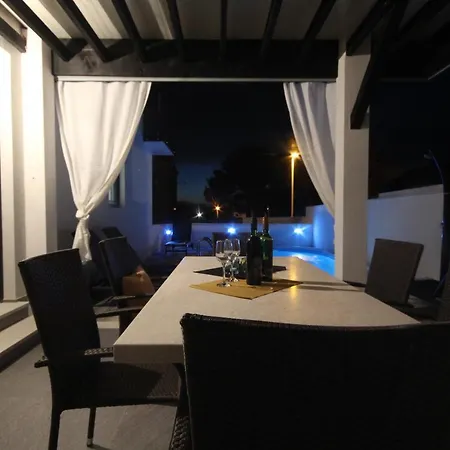 Essenza - Luksuzne Kuce Za Odmor * Vodice