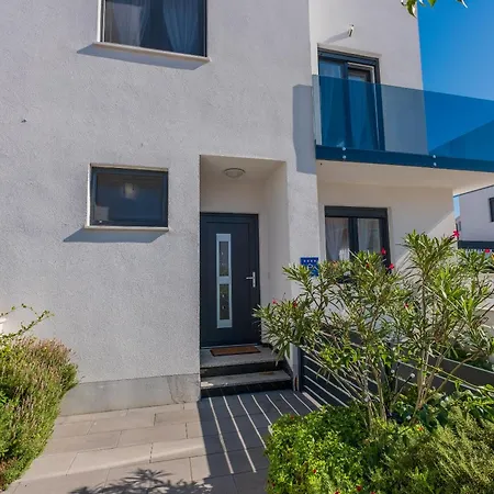 Villa Essenza - Luksuzne Kuce Za Odmor Vodice