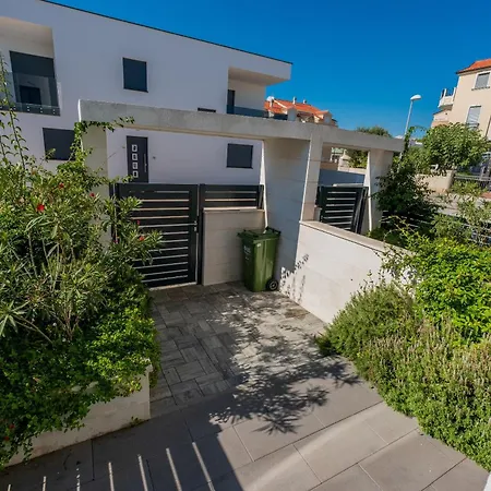 Essenza - Luksuzne Kuce Za Odmor * Vodice