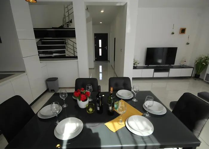 Essenza - Luksuzne Kuce Za Odmor *