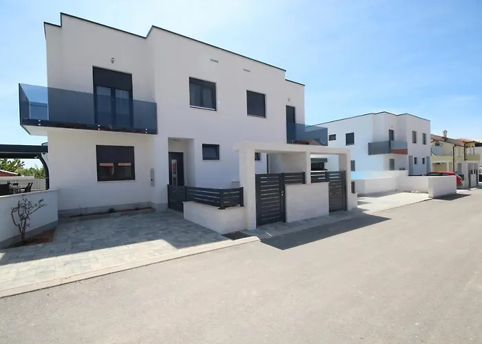 Essenza - Luksuzne Kuce Za Odmor 别墅 沃迪切